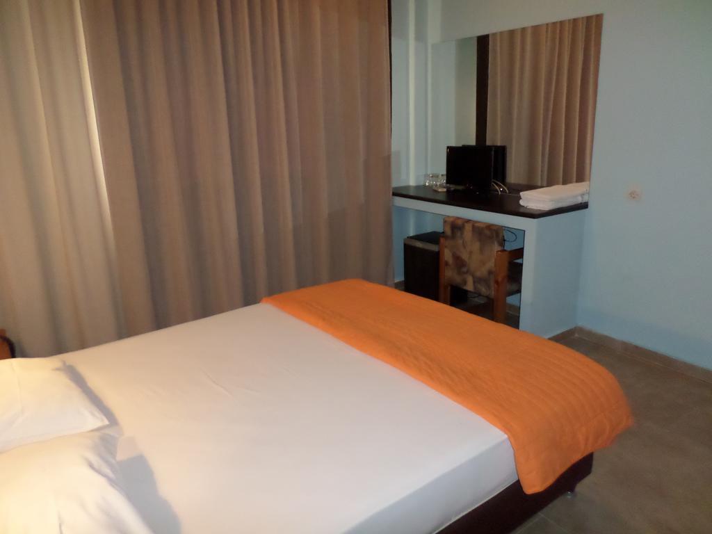 סלוניקי Hotel Rex מראה חיצוני תמונה