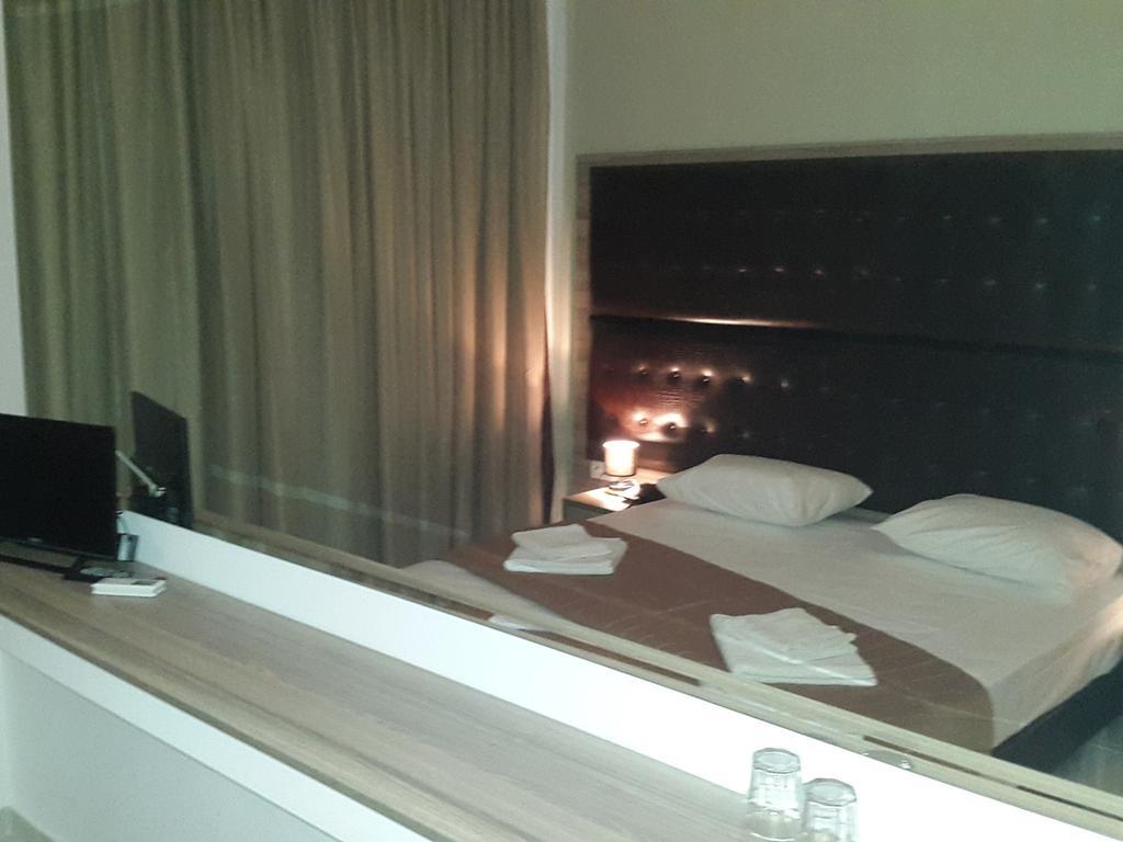סלוניקי Hotel Rex מראה חיצוני תמונה
