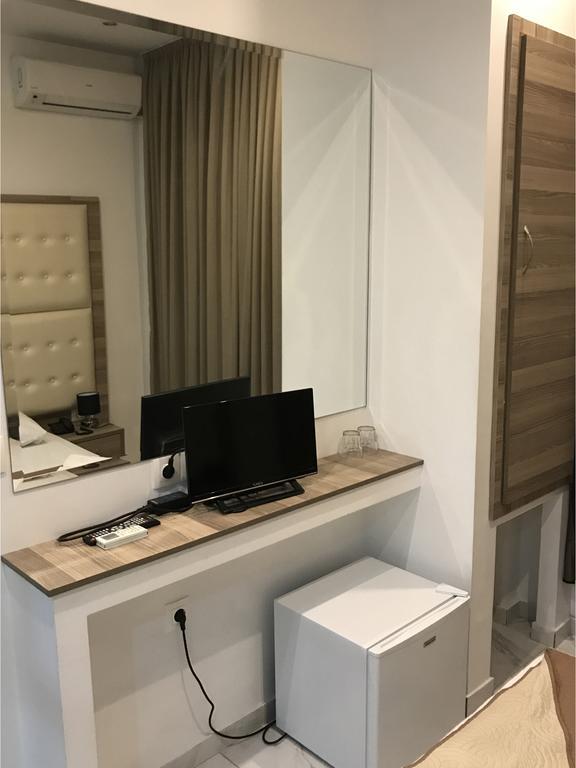 סלוניקי Hotel Rex מראה חיצוני תמונה