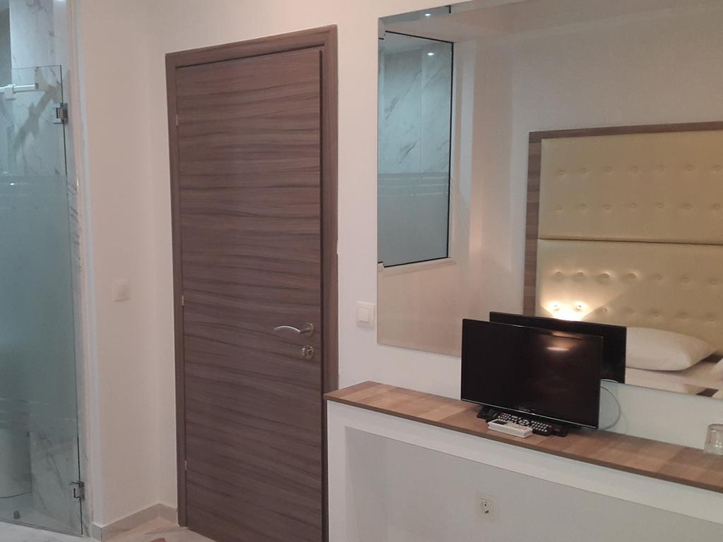 סלוניקי Hotel Rex מראה חיצוני תמונה