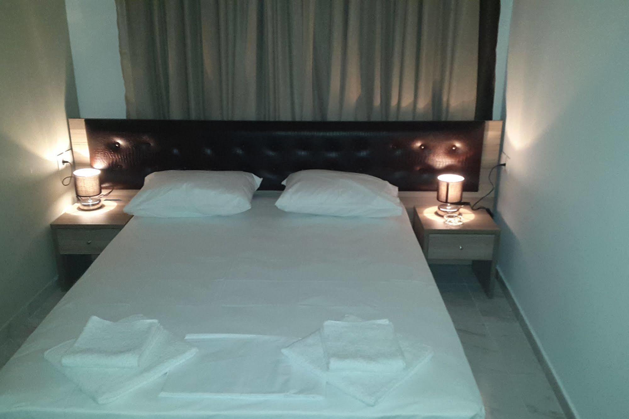 סלוניקי Hotel Rex מראה חיצוני תמונה